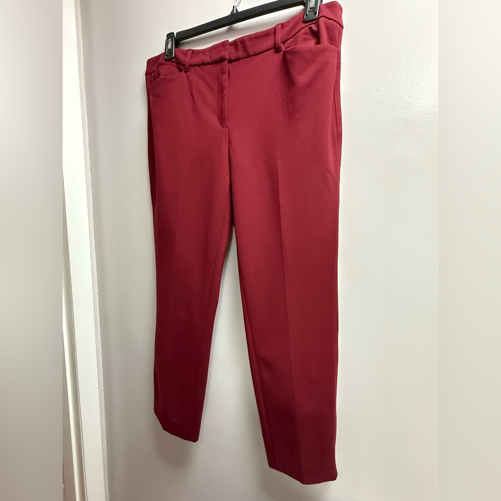 2/$45 on $30 Pants. GUC WHBM Dark Red/Maroon Slim Ankle Dress Pants Women’s 14